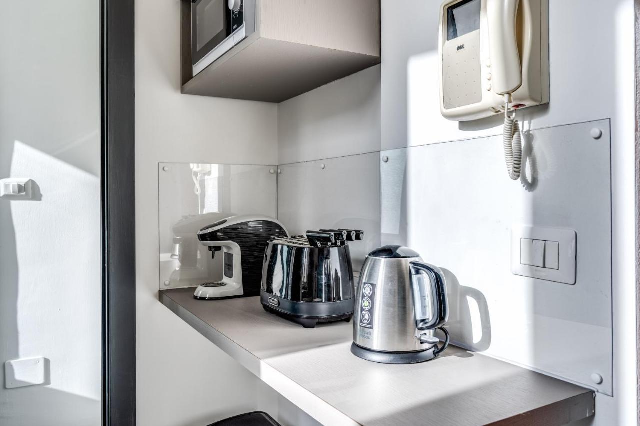 1000 Suites نابولي المظهر الخارجي الصورة
